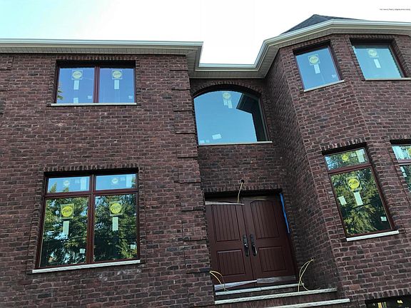2nd image of 106 Dale Ave