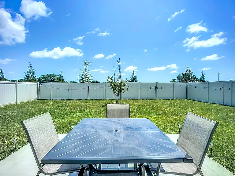 35 Albacete Rd — Photo 31