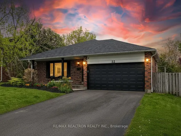 22 Deerpath Rd, Toronto, ON M3A 1R5