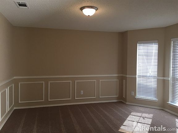 4th image of 10248 Winkler Dr