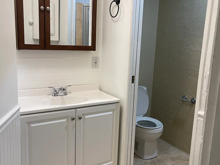 225 Avacado Ct — Photo 10