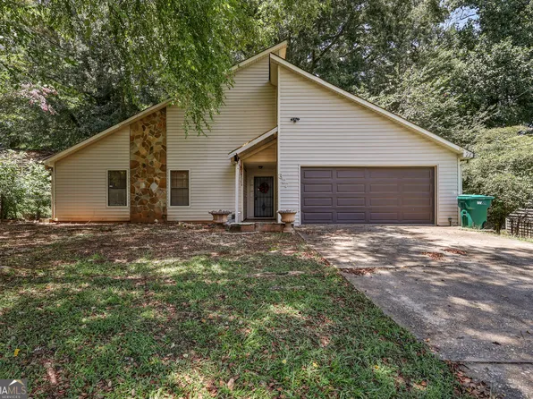 377 Sir William Ct, Jonesboro, GA 30238
