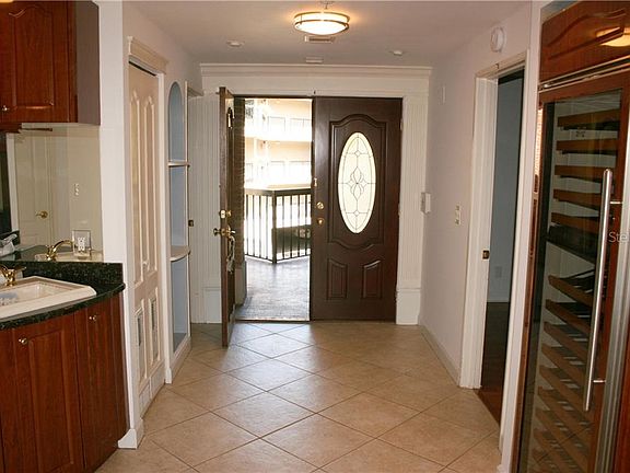 4th image of 921 Seddon Cove Way #921