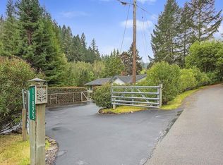 11825 Green Valley Rd, Sebastopol, CA 95472