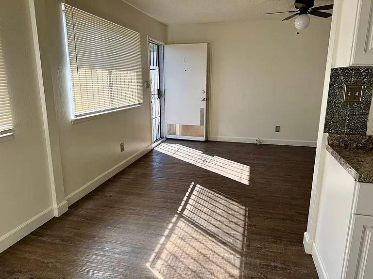 1329 E San Ramon Ave — Photo 6