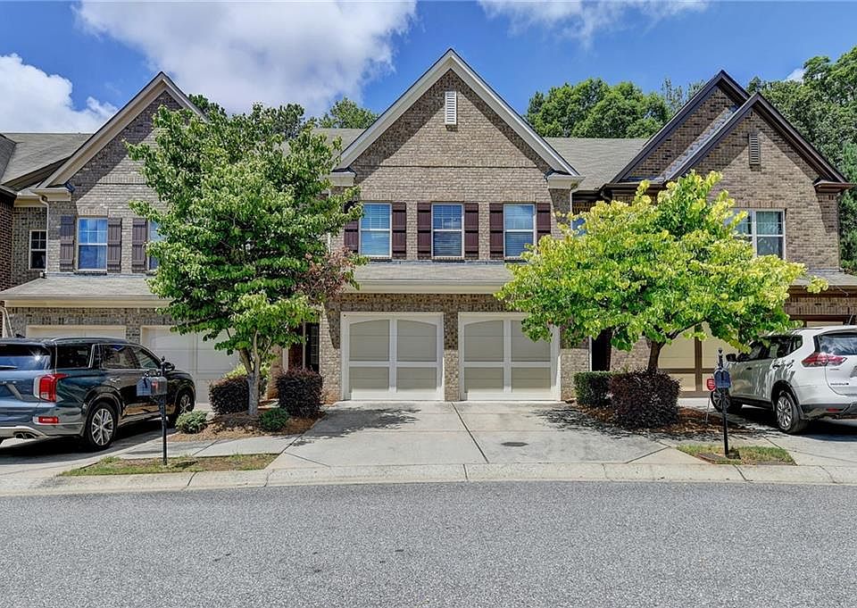 1st image of 2152 Greencrest Cir