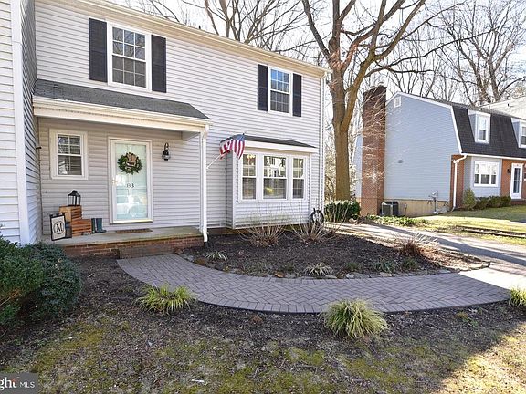 2nd image of 83 Stratford Dr