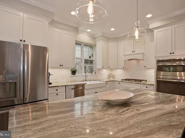 1215 Wild Hawthorn Way — Photo 1