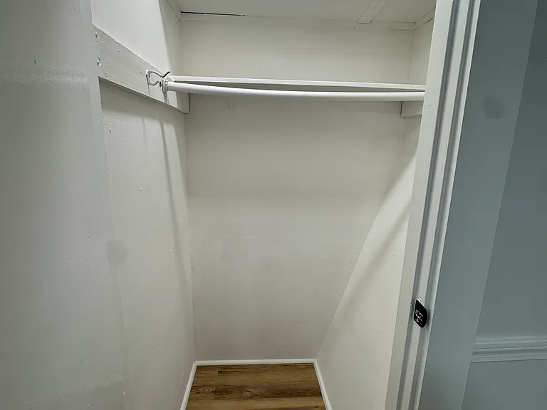 38 Spring St #2-R — Photo 9