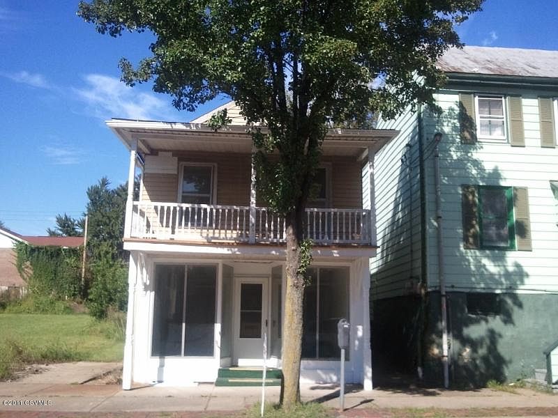 2nd image of 168 Queen St