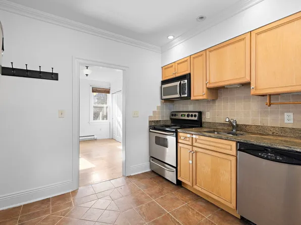 400 2nd Street image 4 of 12