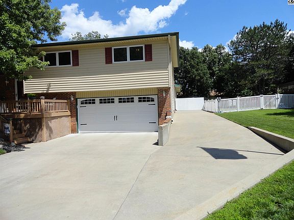 2nd image of 1316 Northglen St