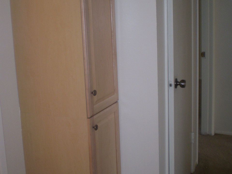 2nd image of 2502 E Dahlia Dr
