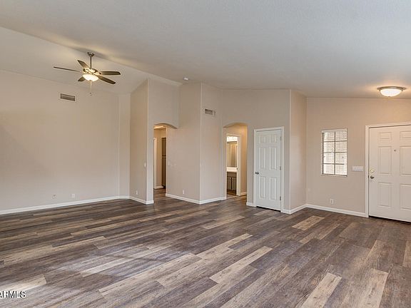 5th image of 2548 S Bernard