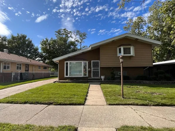 15210 Meadow Ln, Dolton, IL 60419