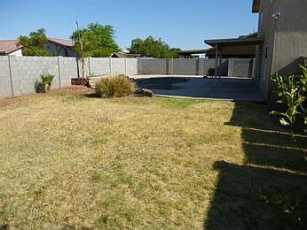 4th image of 4056 S Boxwood Ave