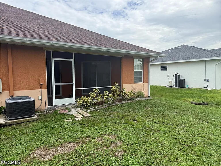 633 Alabama Rd S — Photo 2