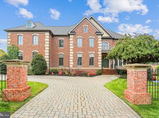 6008 Lux Ln, North Bethesda, MD 20852