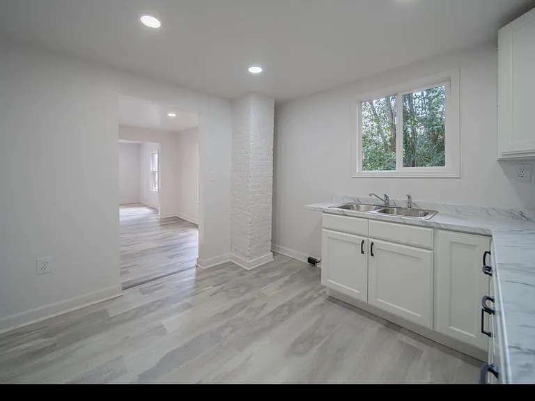 518 Bynum Ave — Photo 8