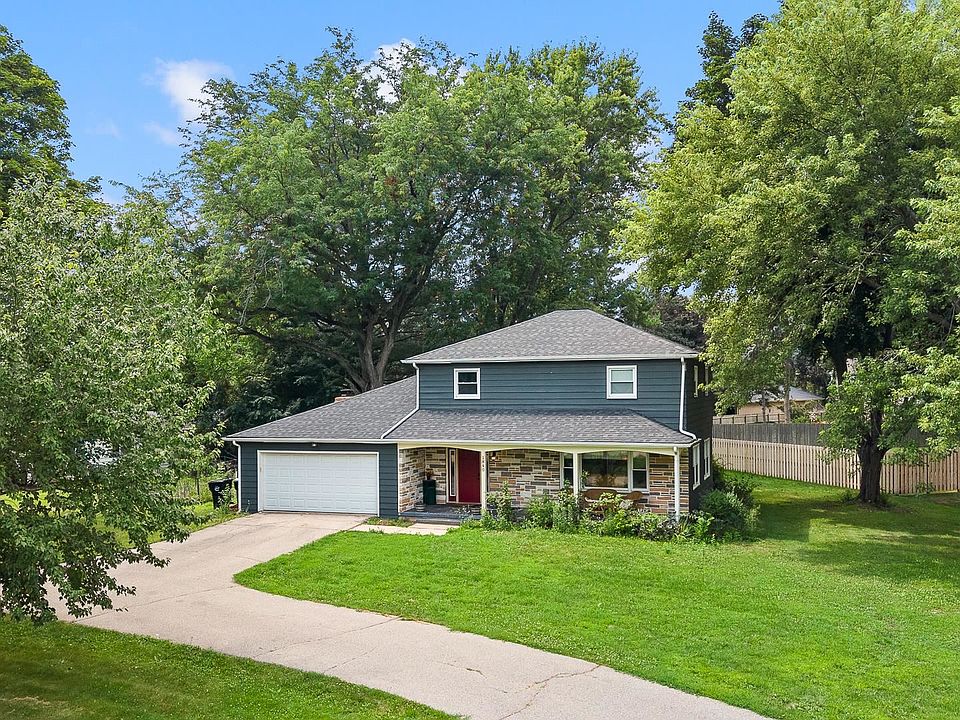 1st image of 1840 Vista Dr