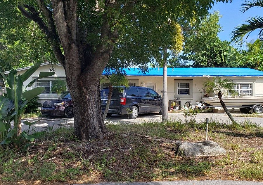 1st image of 4450 NE 15th Ave