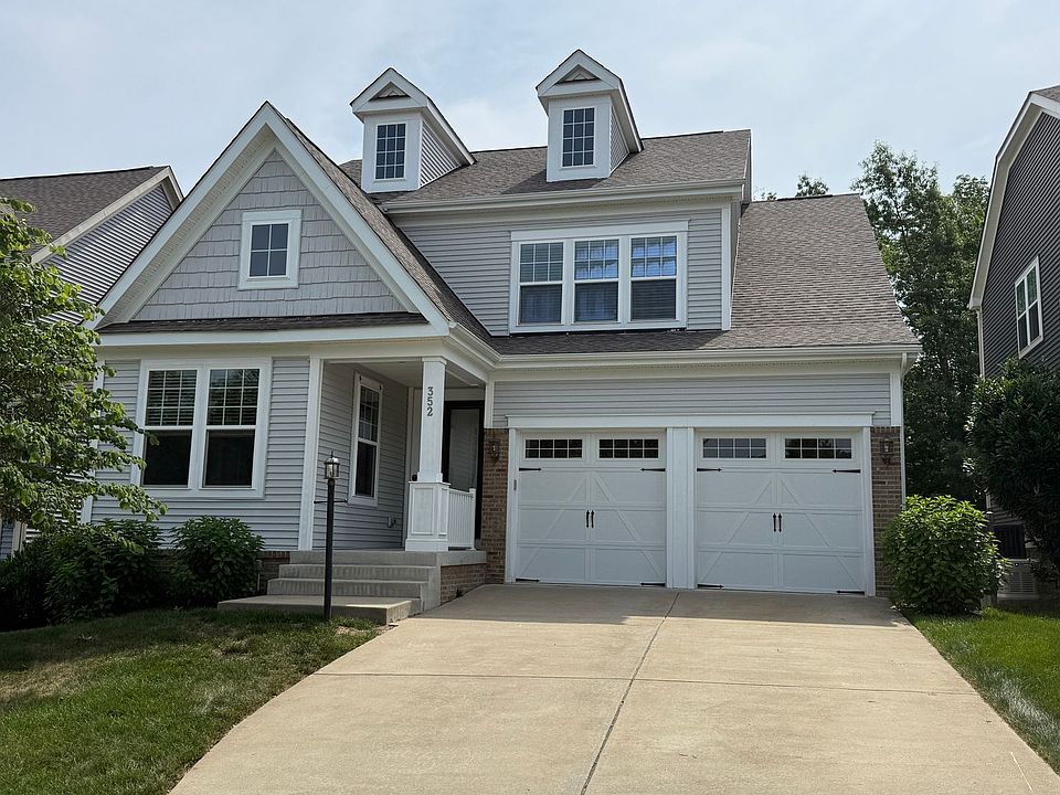 1st image of 352 Pear Blossom Rd