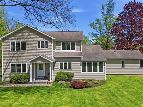 97 Jewett Holmwood Rd, East Aurora, NY 14052