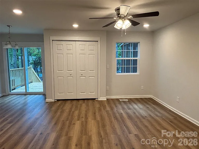 6211 Spanish Oak Rd — Photo 7