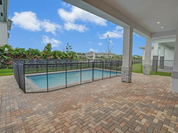 12889 Wingspan Court, Palm Beach Gardens, FL 33412