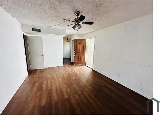 2nd image of 2808 E Monte Cristo Ave APT 201