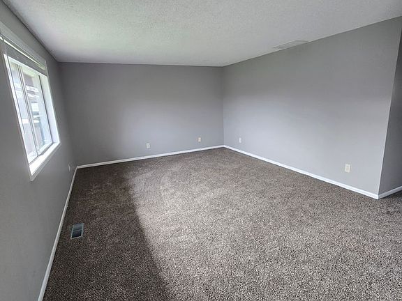 3rd image of 532 E Alder St APT 18