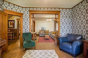 4th image of 116 N 4th St #14575271