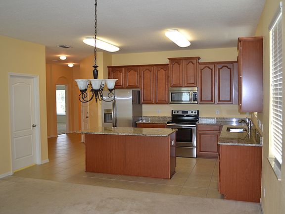 2nd image of 403 Dunaway Dr