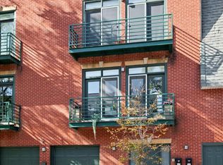 3308 N Greenview Ave #B, Chicago, IL 60657