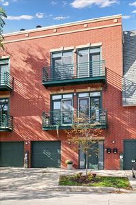 3308 N Greenview Ave #B, Chicago, IL, 60657