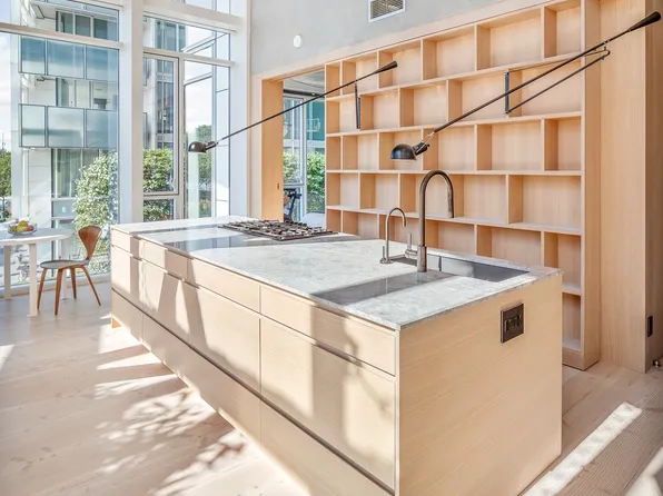 165 Charles Street image 5 of 16