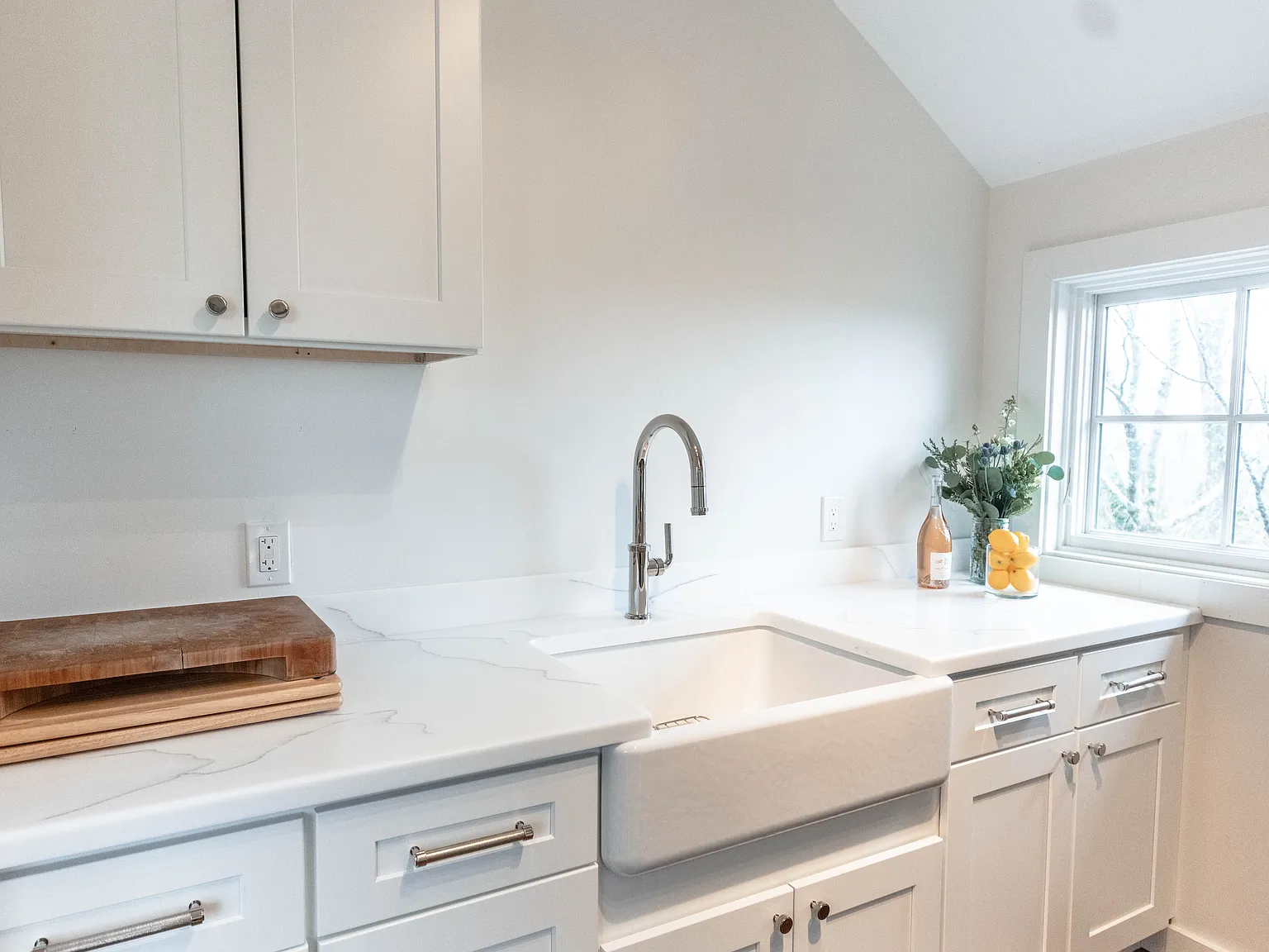 1 bed, 700 sqft, $2,200 — Photo 3