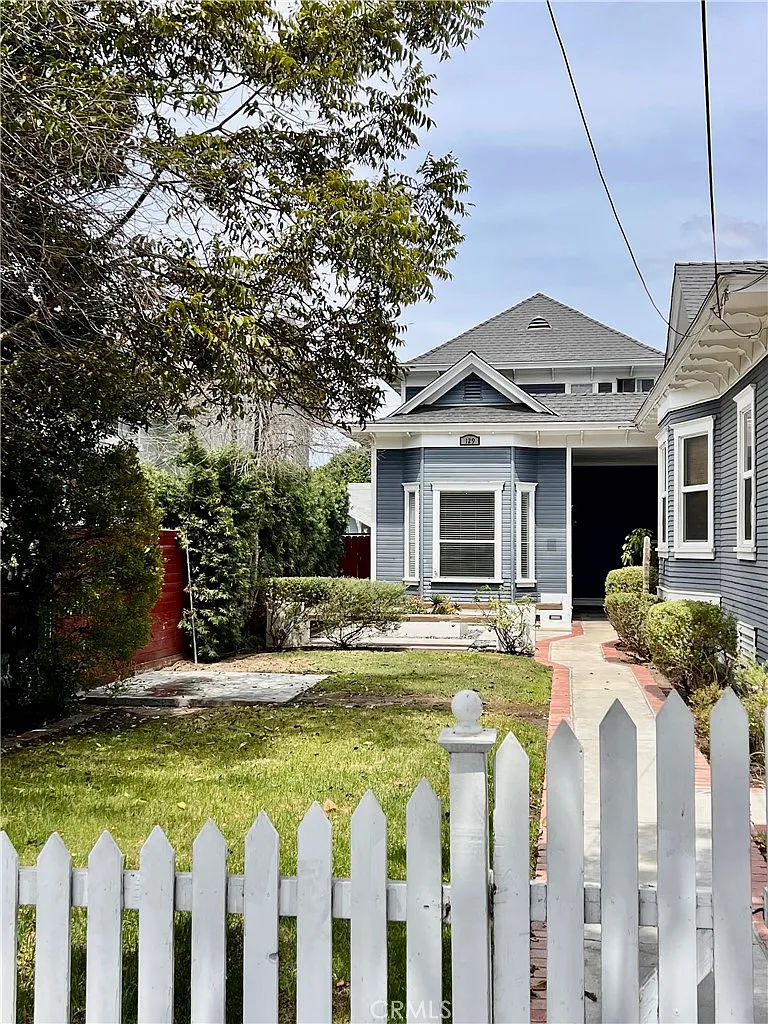 3 bed, 1750 sqft, $4,650 — Photo 2