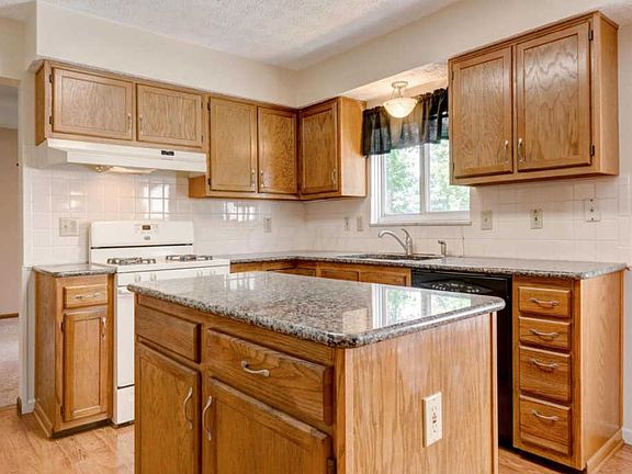 3rd image of 8197 Storrow Dr