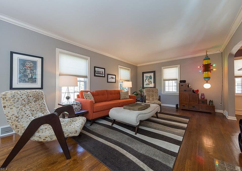 yuchan*・ 2487 Channing Rd, University Heights, OH 44118 | Zillow