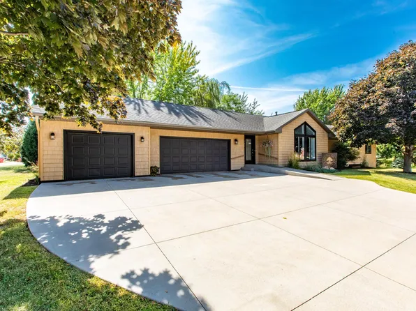 105 8th Ave NW, Plainview, MN 55964