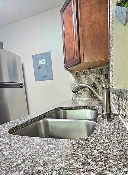 732 Secret Harbor Ln #200 — Photo 15