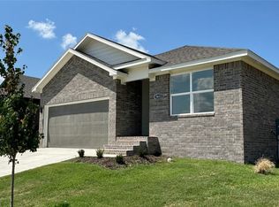 5612 Southwood Ave, Springdale, AR 72764