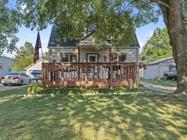 1016 S 97th STREET, West Allis, WI 53214