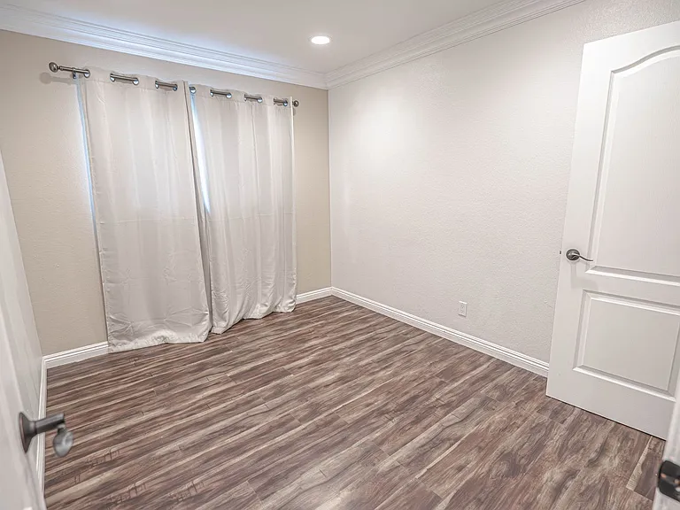 27544 Bernina Ave — Photo 10