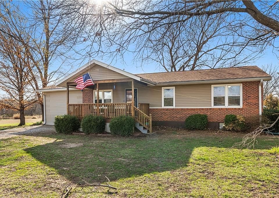 1st image of 15411 E James Rd