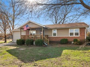 15411 E James Rd, Nevada, MO 64772