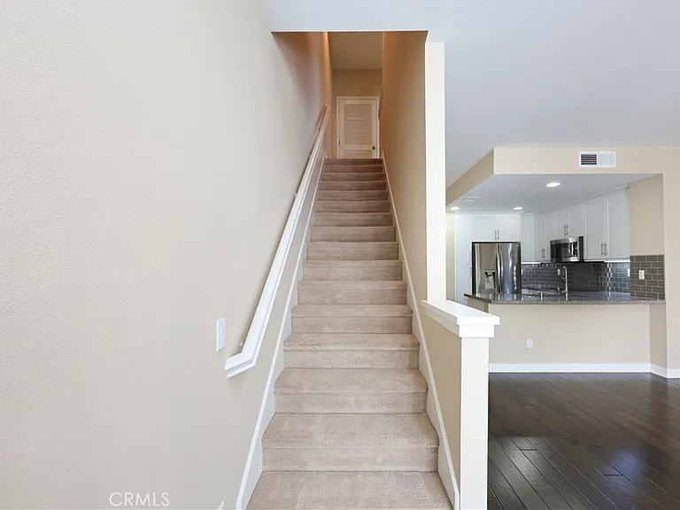 9210 Joshua Way — Photo 6