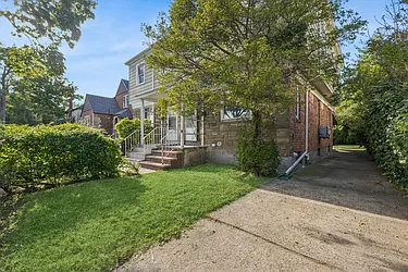 146-17 Delaware Avenue