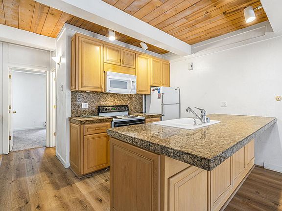 5th image of 989 Tahoe Blvd Unit 83